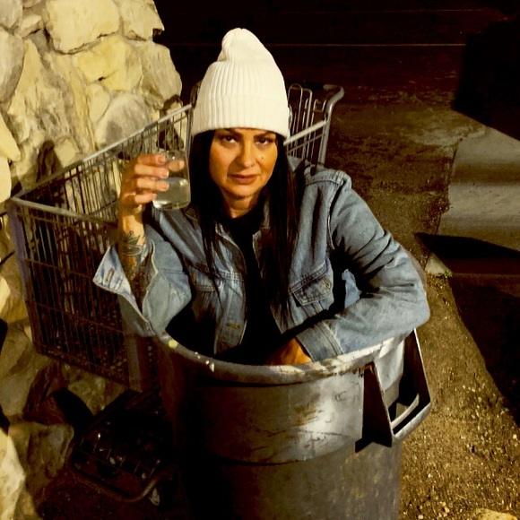 Meet your Posher, Manya - Picture 1 of 1